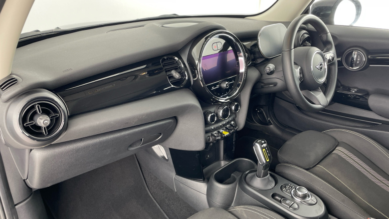 MINI Hatchback 135kW Cooper S Level 1 33kWh 3dr Auto Electric Hatchback